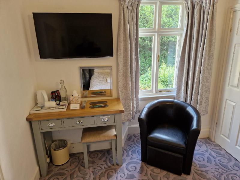King Room image 4