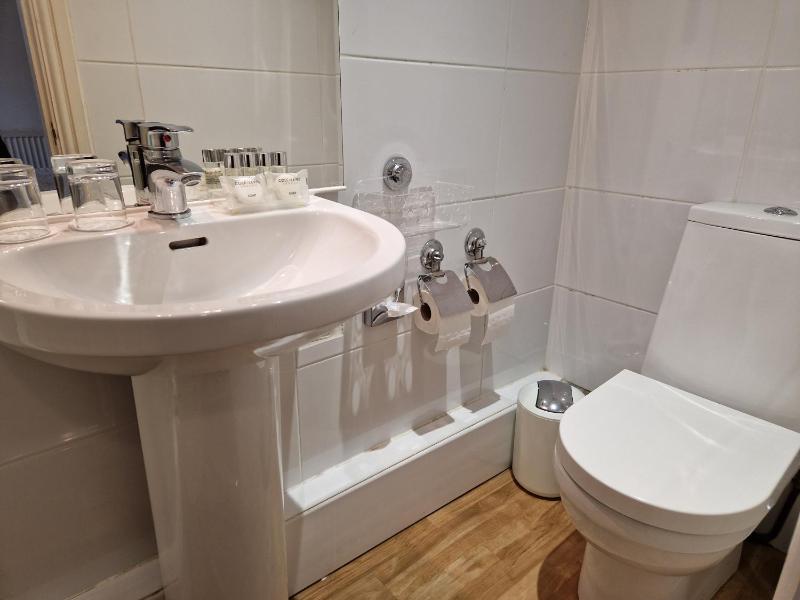 King Room image 3