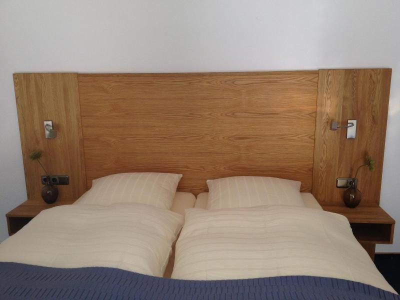 Deluxe Double Room with Shower image 1