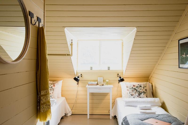 Standard Twin Room with Sea View image 3