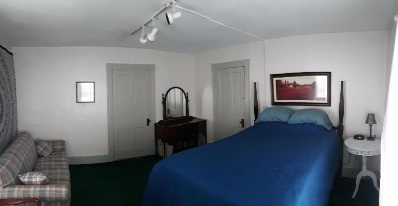 Deluxe Queen Room image 1