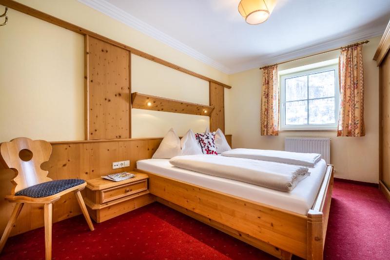 Apartment with Balcony image 4