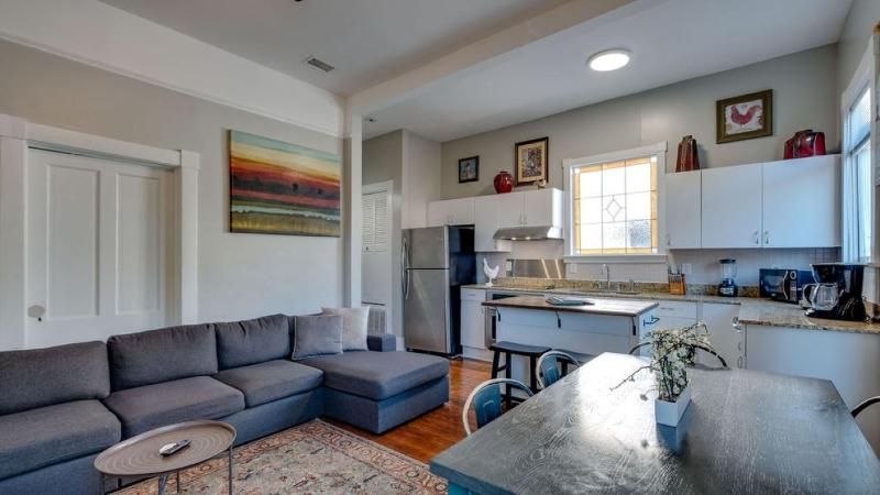 Huge 5 bed 5 bath in Historic Downtown Savannah - image 19