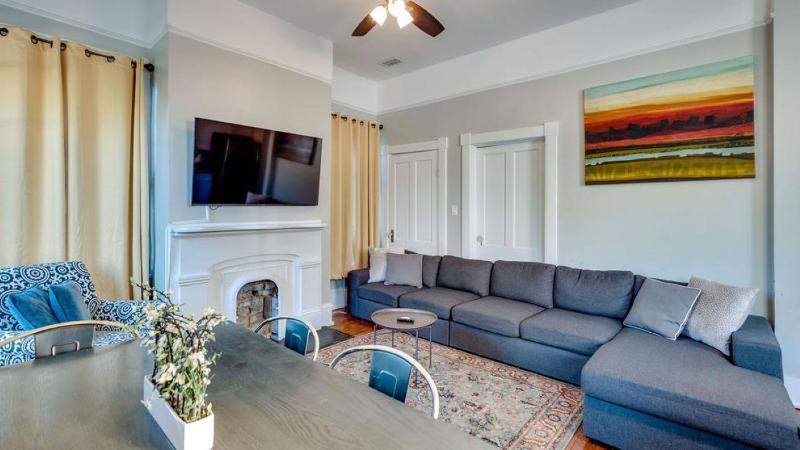 Huge 5 bed 5 bath in Historic Downtown Savannah - image 23
