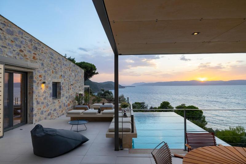 Kechria Bay Villas - image 27