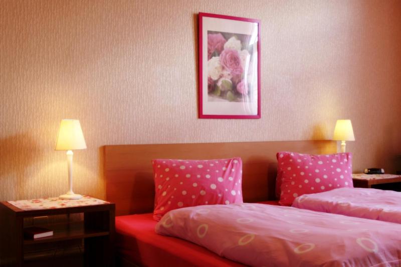 Double Room image 2