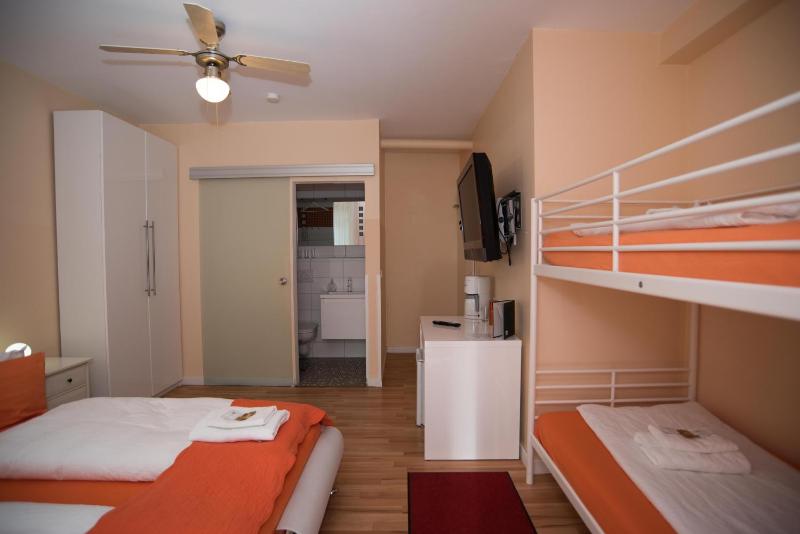 City Guesthouse Pension Berlin - image 5