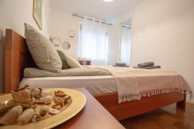 1BR 37sqm - Free Parking Area - Pro Workspace -WiFi - image 11