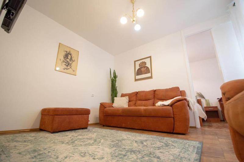 1BR 37sqm - Free Parking Area - Pro Workspace -WiFi - image 12