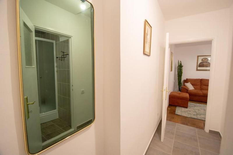 1BR 37sqm - Free Parking Area - Pro Workspace -WiFi - image 13