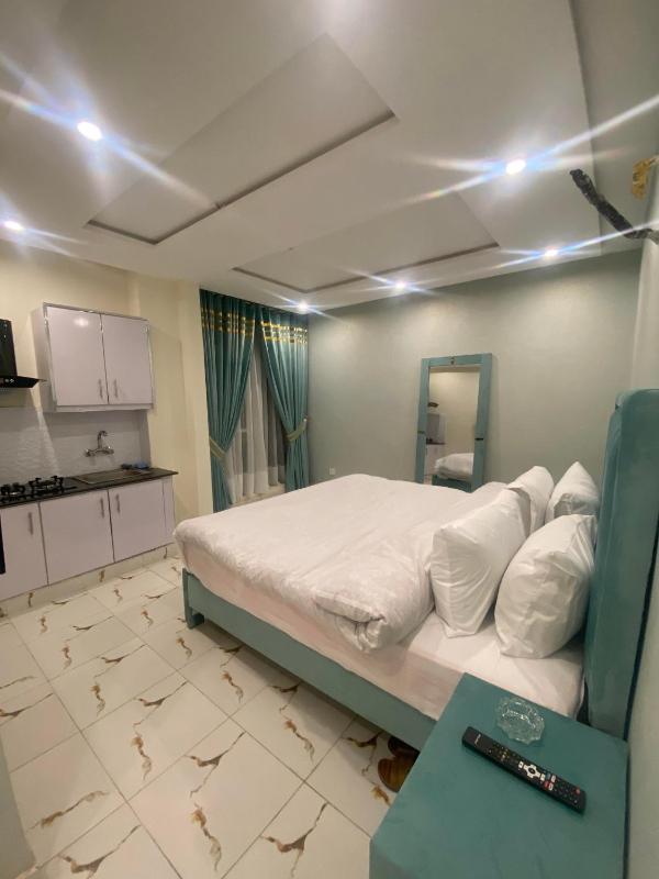 Two-Bedroom Suite image 3