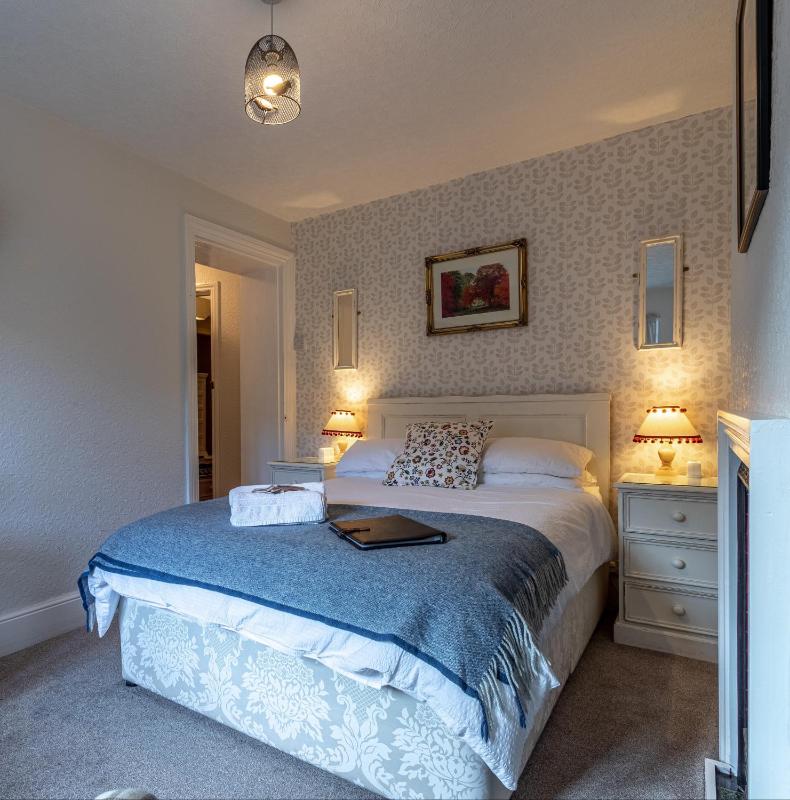 Double Room image 1