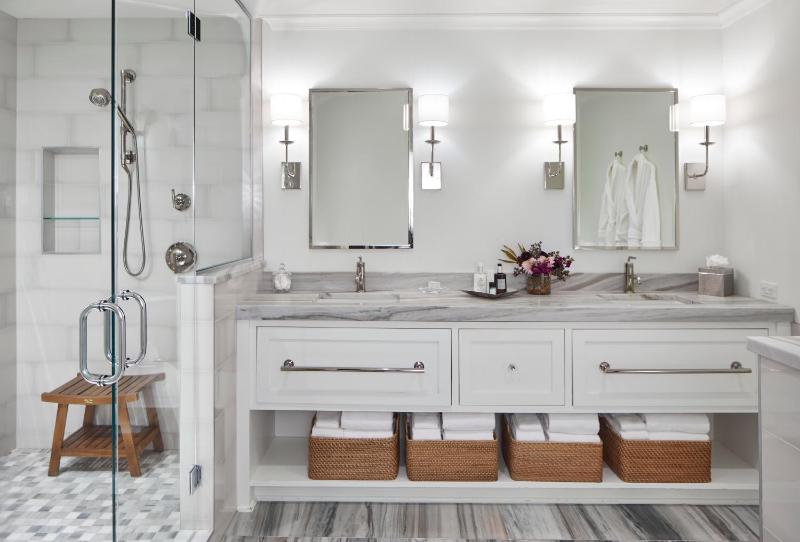 Superior Suite image 2