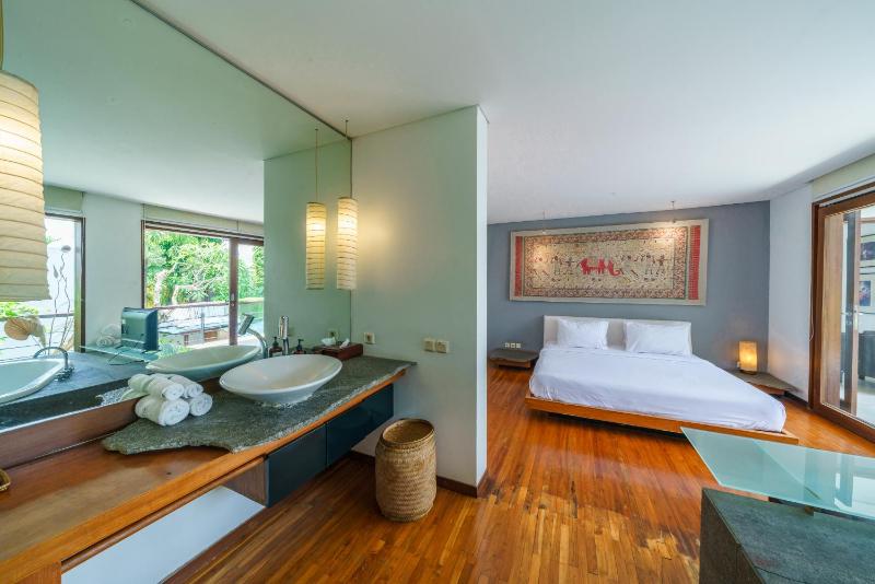 Villa Rio - Contemporary 2BR Villa in Downtown Seminyak - image 20