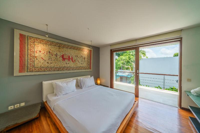 Villa Rio - Contemporary 2BR Villa in Downtown Seminyak - image 50