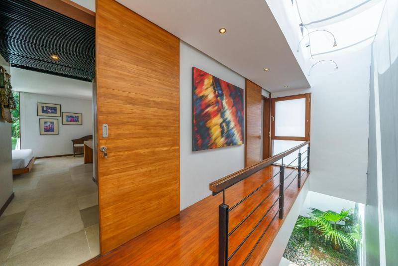 Villa Rio - Contemporary 2BR Villa in Downtown Seminyak - image 45