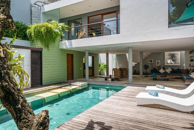 Villa Rio - Contemporary 2BR Villa in Downtown Seminyak - image 13