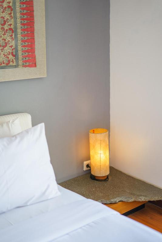 Villa Rio - Contemporary 2BR Villa in Downtown Seminyak - image 2