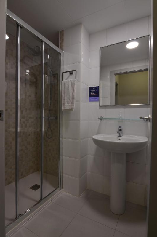 Double or Twin Room image 1