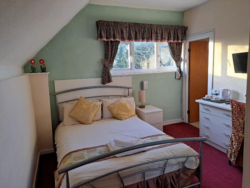 Double Room image 1