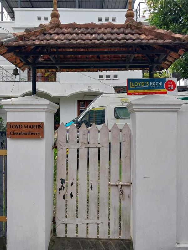 lloydskochi home stay - image 7
