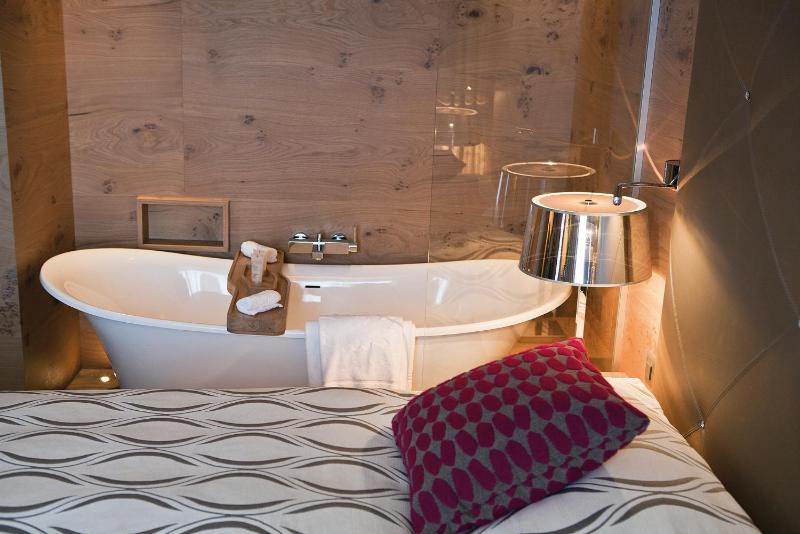 Suite image 2