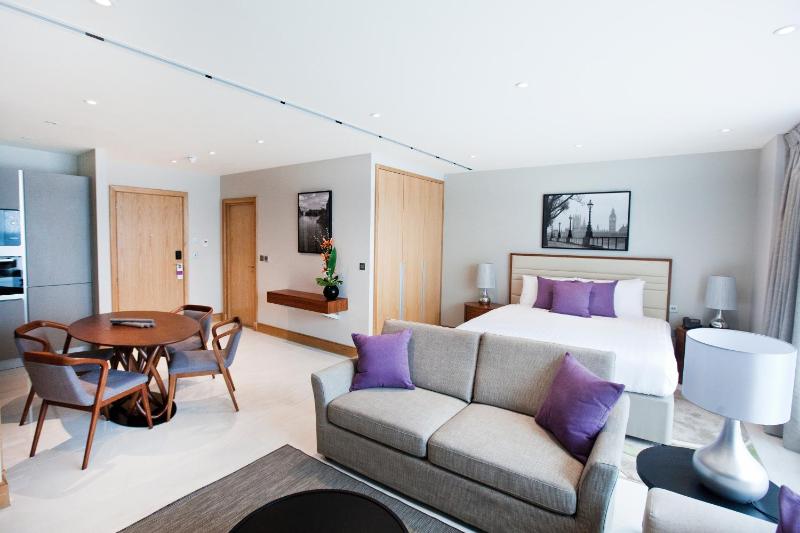 Studio Apartment image 4