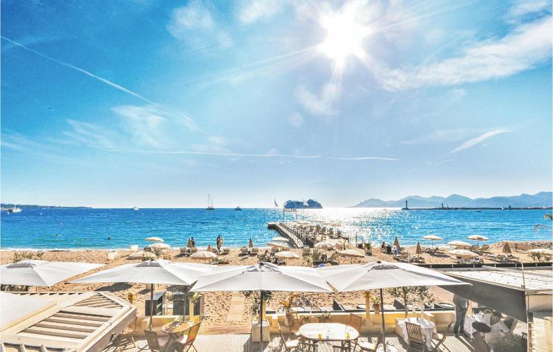 1 Bedroom Beautiful Apartment In Cannes - image 12