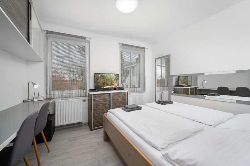 Apartment with Balcony image 4