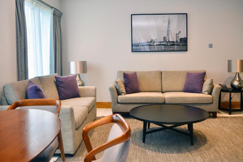 Two-Bedroom Deluxe Apartment image 3