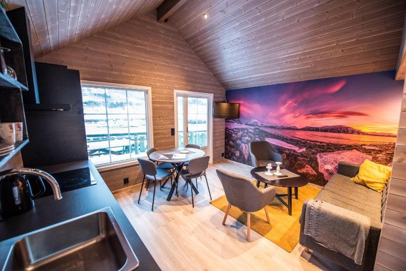 Deluxe Bungalow with Sea View image 1