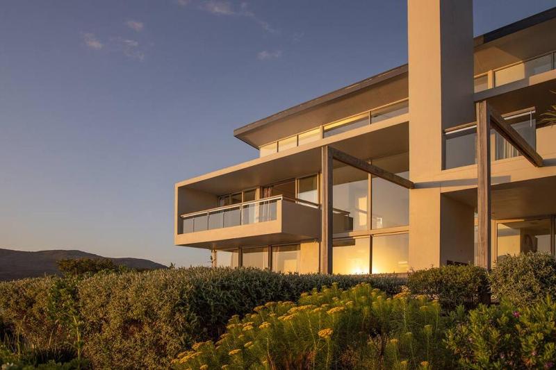 Benguela Cove - Oceans Away - image 2