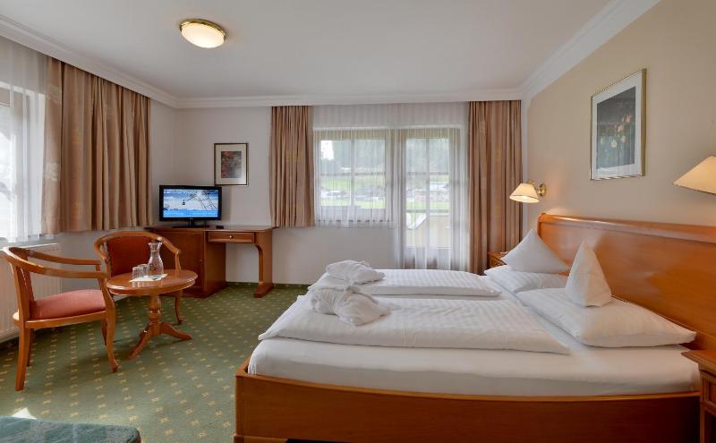 Double Room image 1