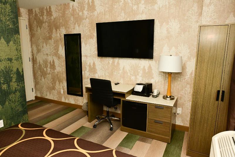 King Room - Non-Smoking image 3