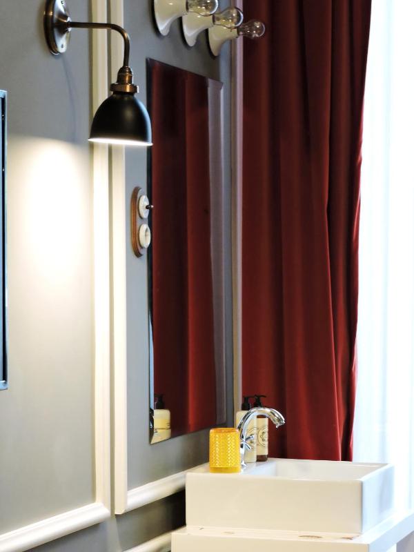 Economy Double Room image 4