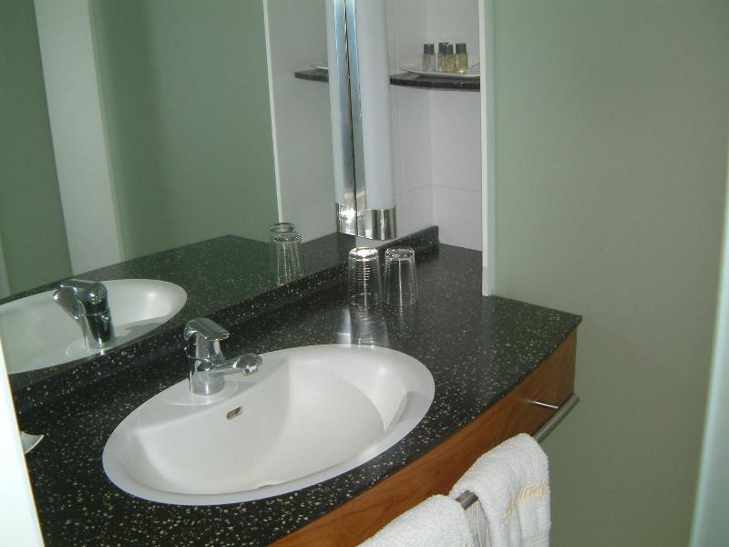 Hotel Martinique - image 22