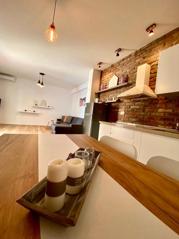 Hard Rock Apartments - image 9