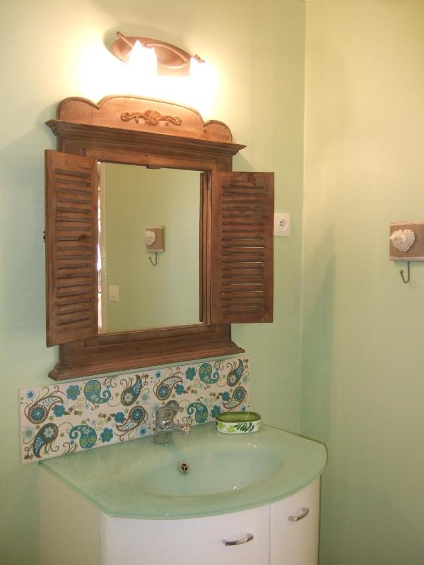 Two-Bedroom House image 4