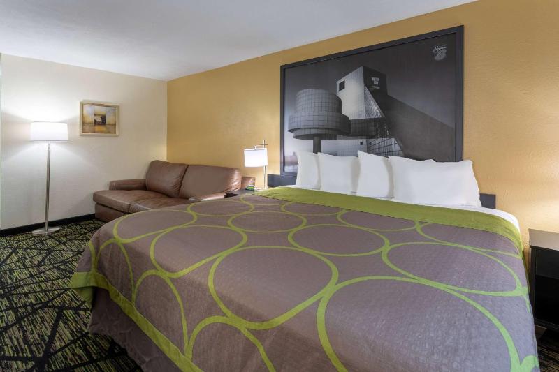 King Room - Non-Smoking image 3