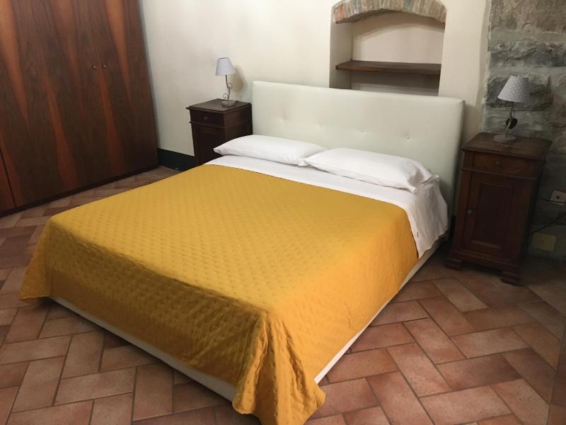 Small Double Room image 3
