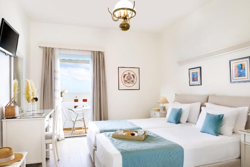 Standard Double or Twin Room image 1