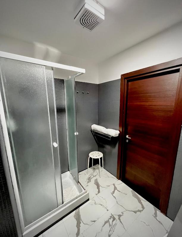 Triple Room with Private External Bathroom image 2