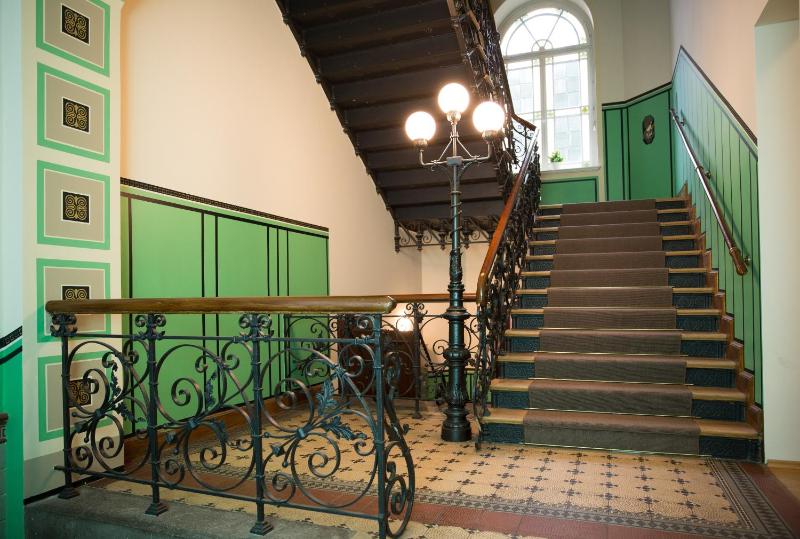 Studio 44 - image 28