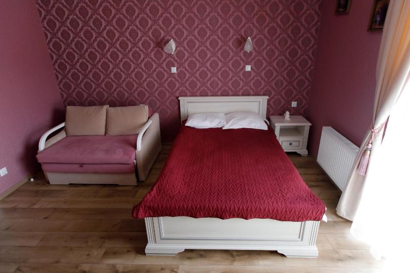 Studio Apartment image 4