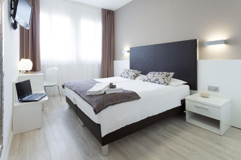 Superior Double or Twin Room image 1