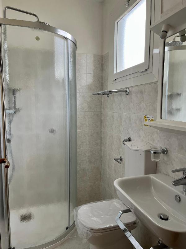 Double Room with Balcony and Sea View image 3