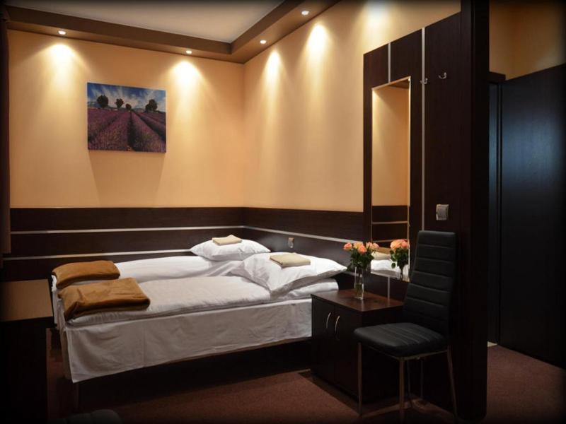 Triple Room image 2