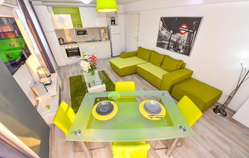 Apartment with Terrace image 3