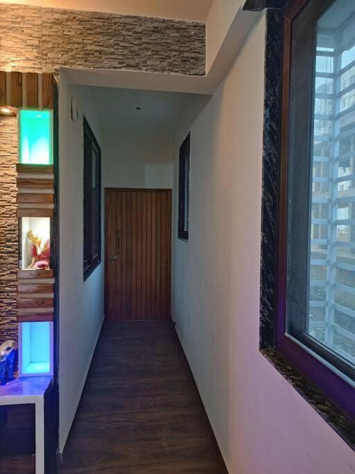 Fancy and Modern Apartment - image 3