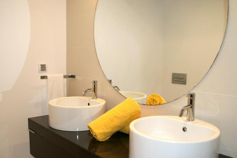 Standard Two-Bedroom Apartment with Balcony image 2